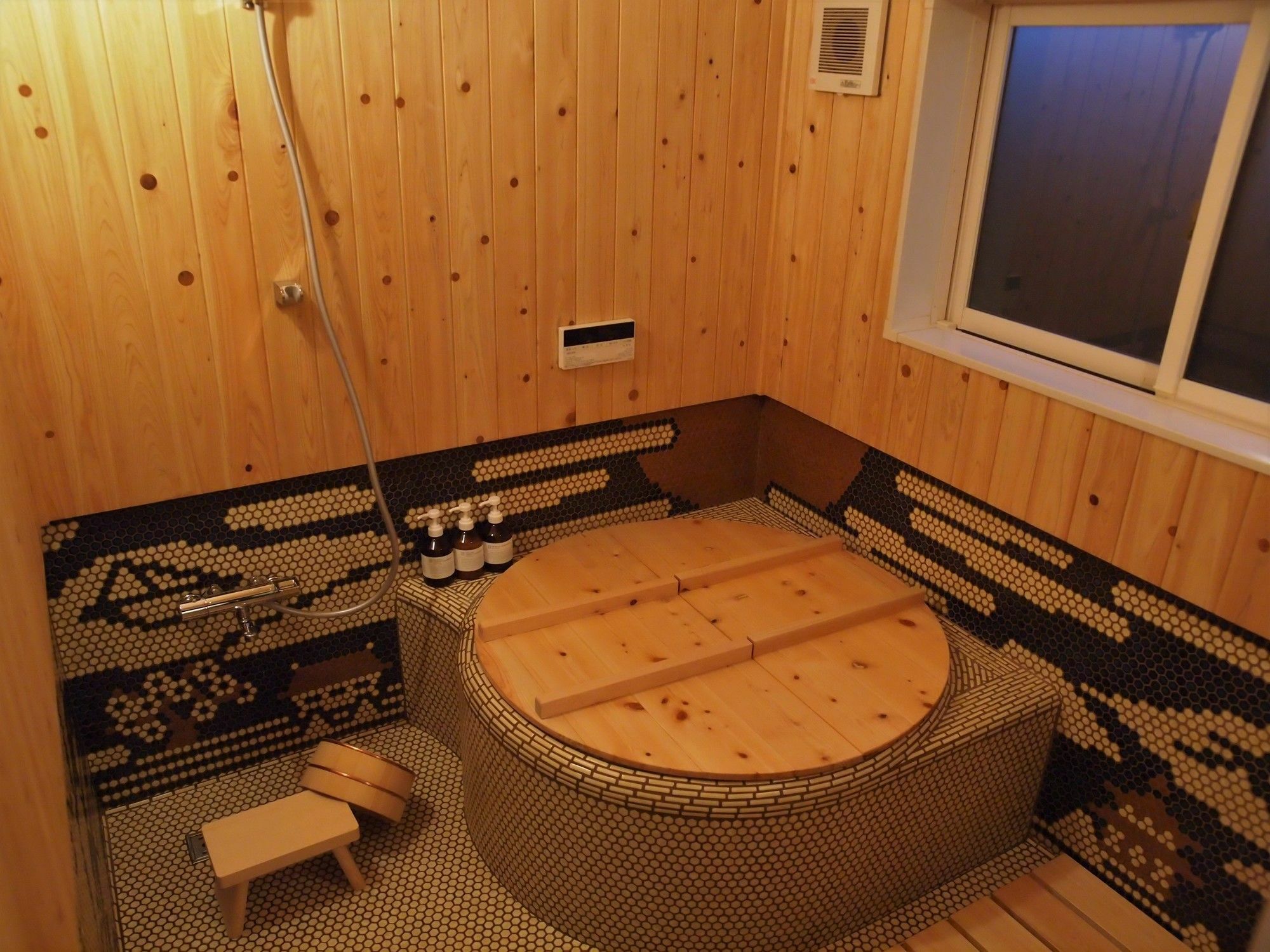 Kyoto Machiya Cottage Karigane Eksteriør billede